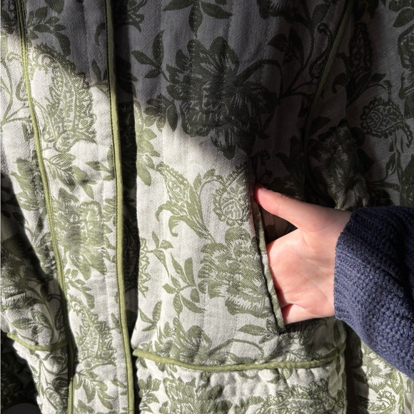 Floral Green Quilted Jacket - Picture 7 of 12